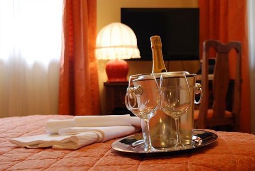 Hotel Airone Pisa Ristorante 3*